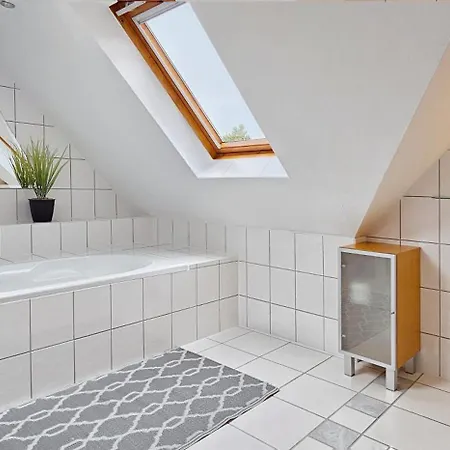 Apartment Dwupoziomowy Przy Plazy Z 2 Balkonami, 2 Lazienkami
