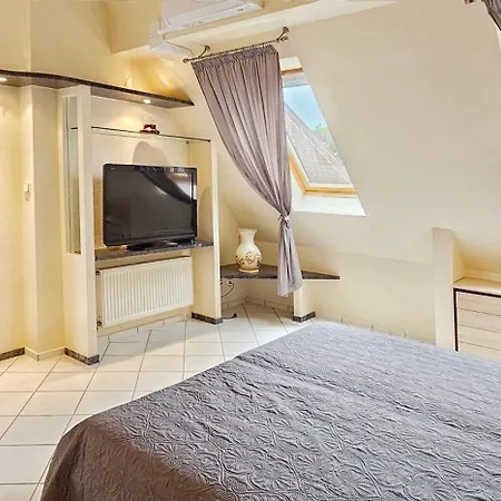 Dwupoziomowy Przy Plazy Z 2 Balkonami, 2 Lazienkami Apartment