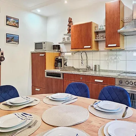 Holidayhomepl Dwupoziomowy Przy Plazy Z 2 Balkonami, 2 Lazienkami Apartment Misdroy